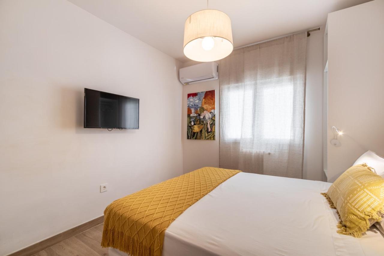 Bns Triunfo Centro Suites Granada Exterior photo
